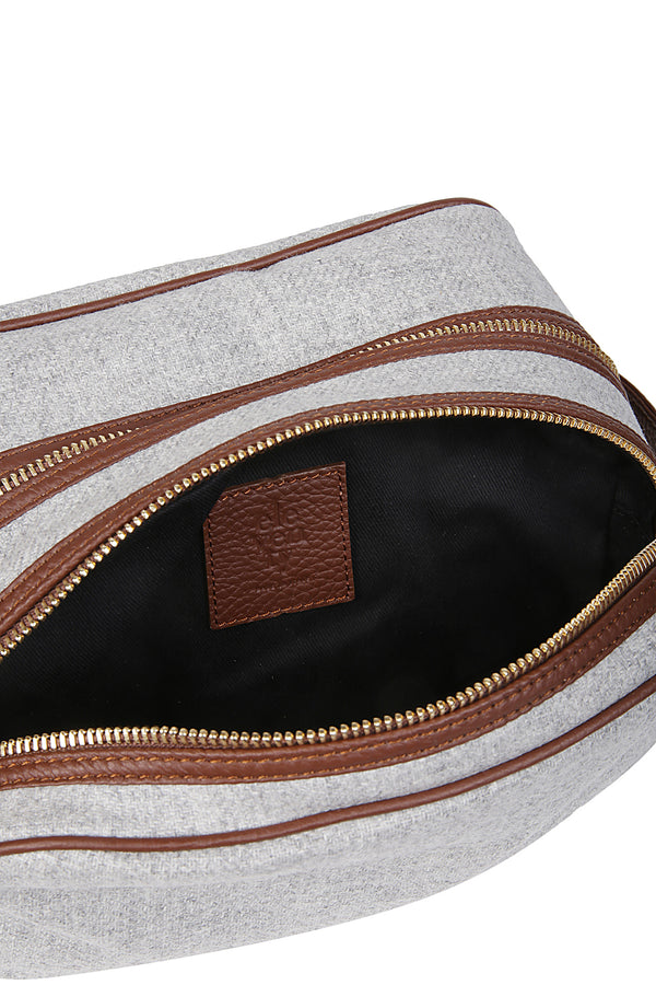 Beauty wool and leather bag