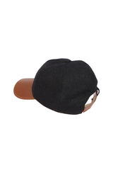 Flamel and suede hat