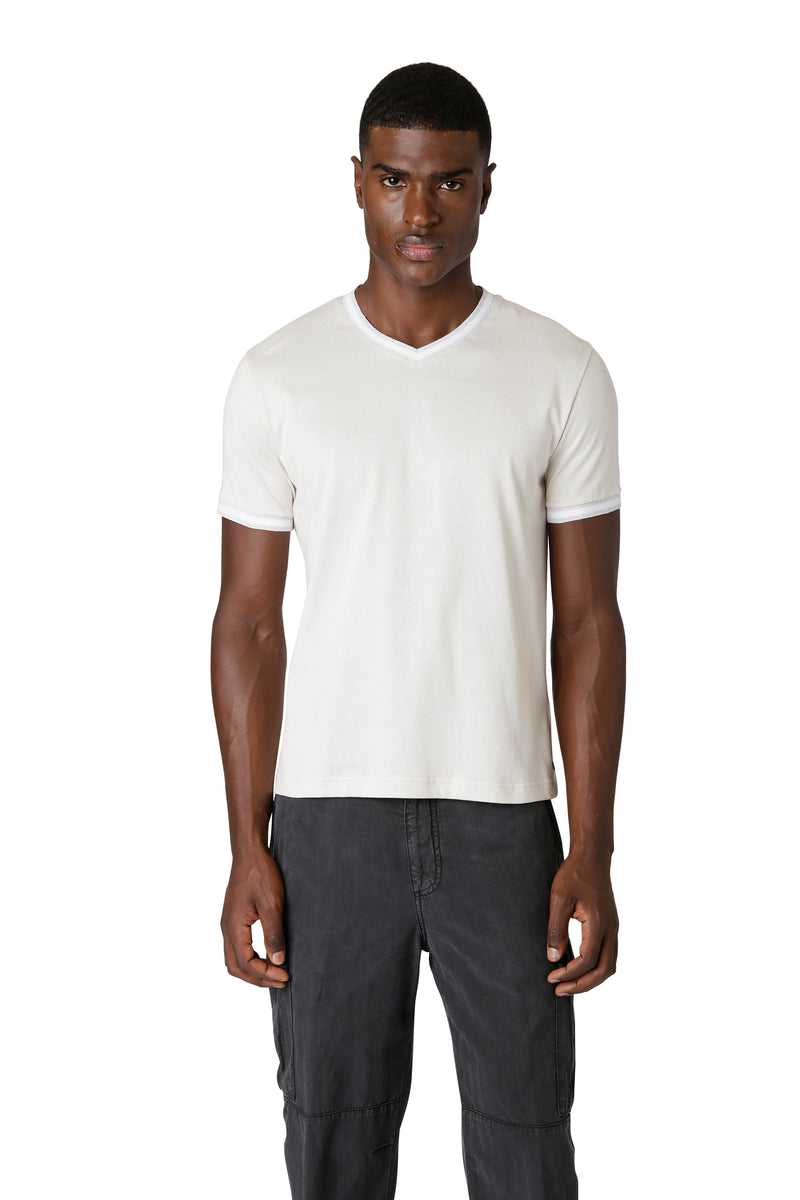 V-NECK T-SHIRT